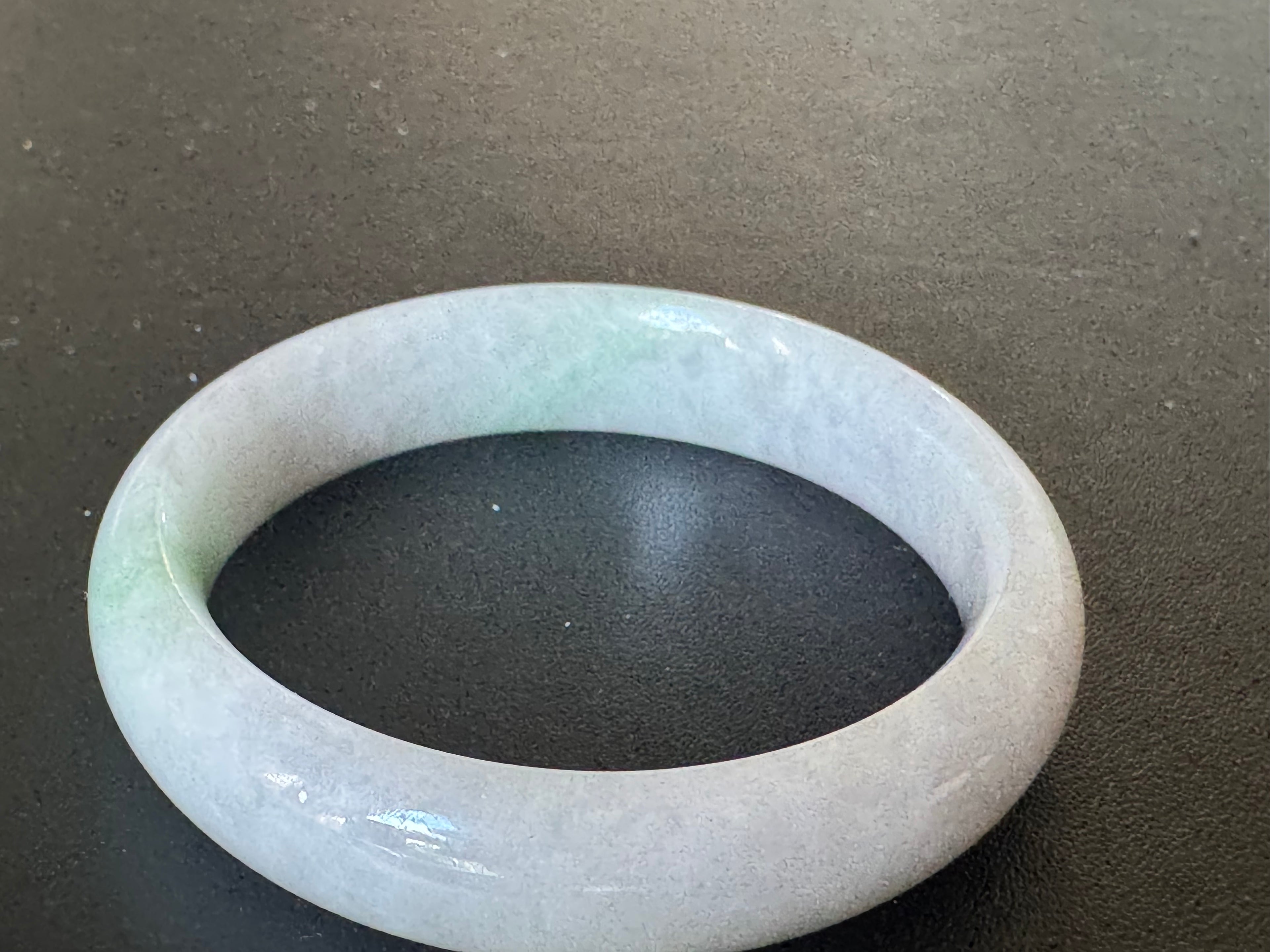 Natural jade bangle